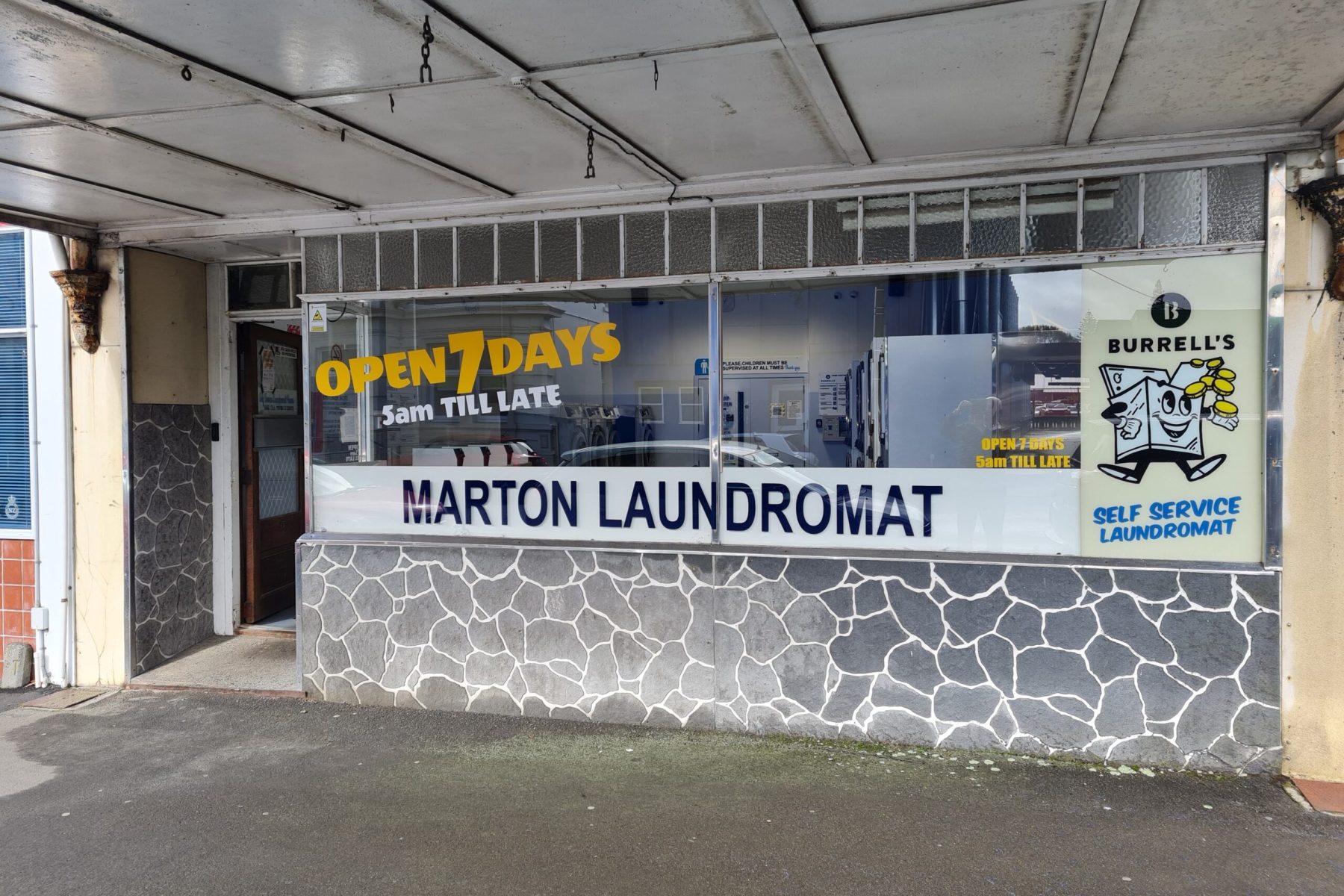 header-marton-01